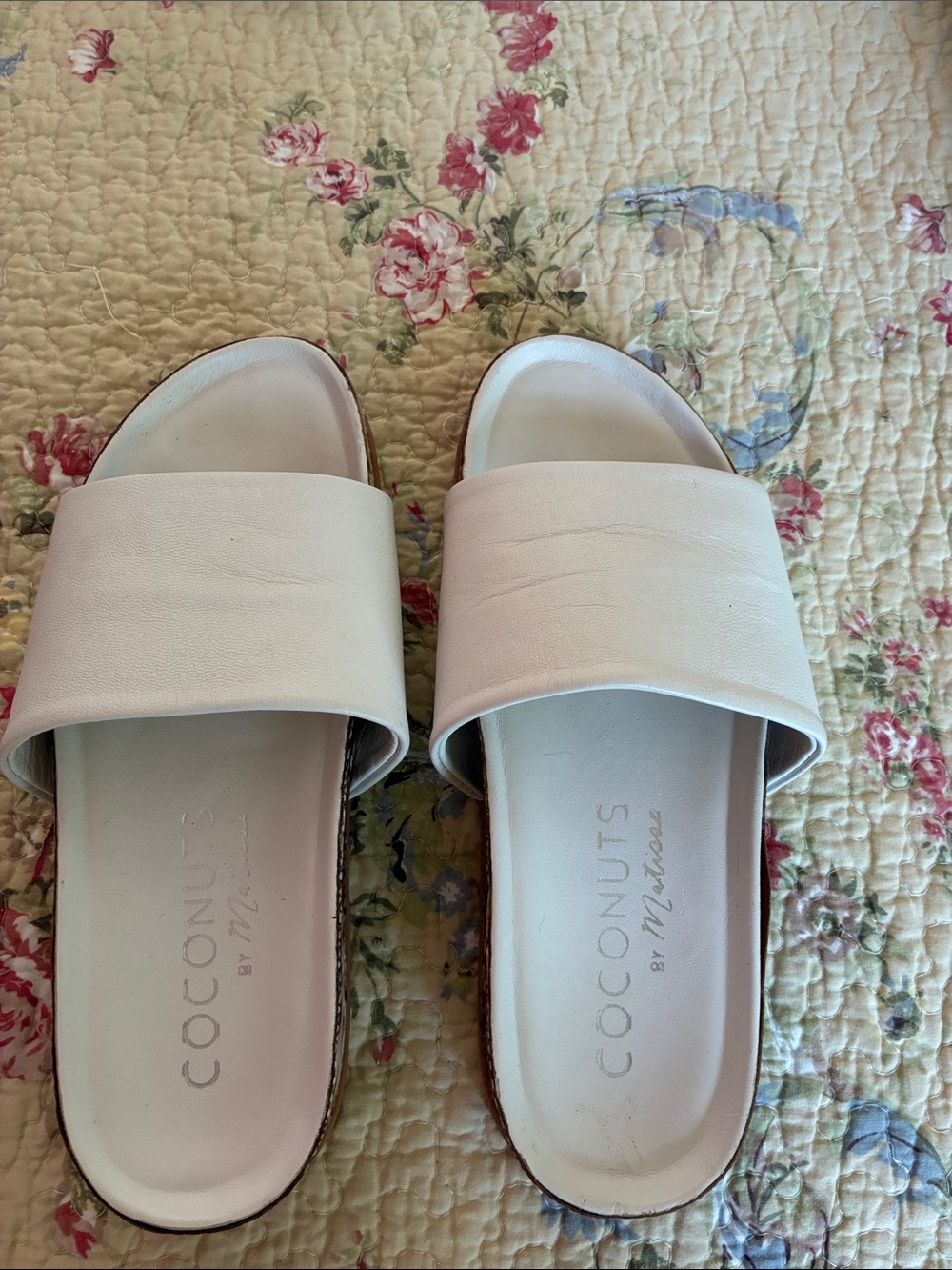 Coconuts by Matisse Cream Slide Sandals
